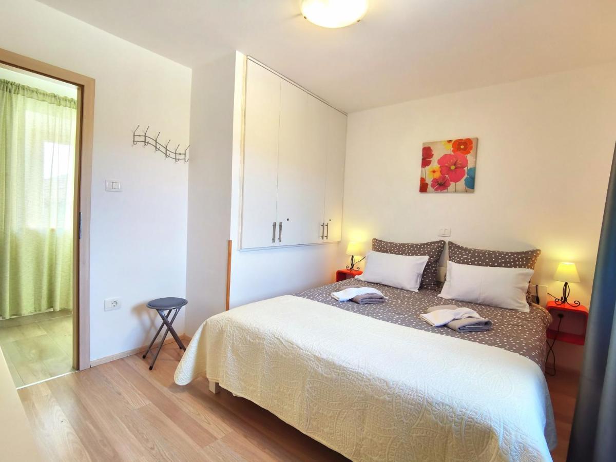 Jasmina Apartment Hum Eksteriør billede