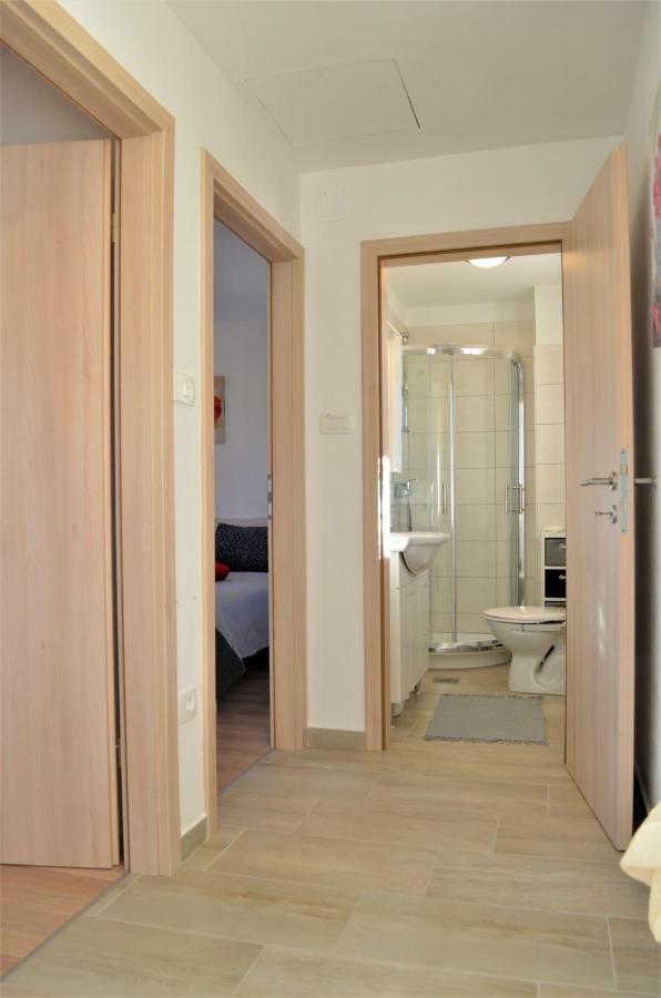 Jasmina Apartment Hum Eksteriør billede